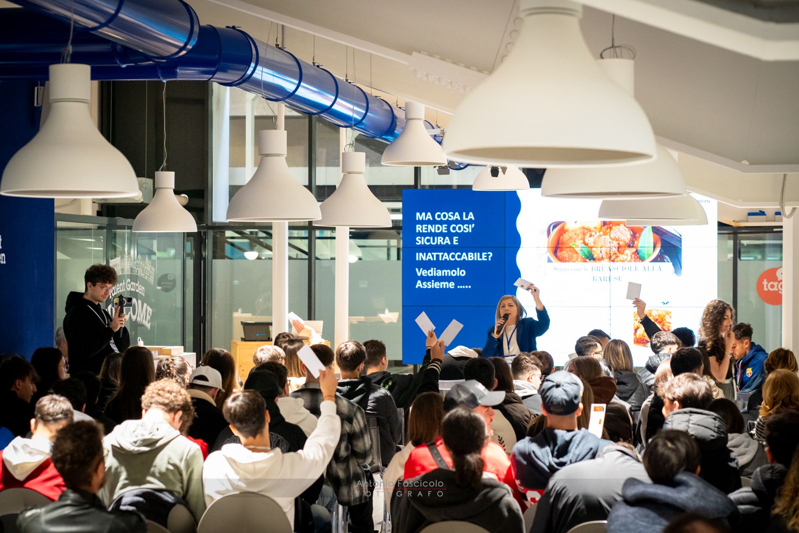 Blockchain Garden 2024: sala piena al Talent Garden di Bari